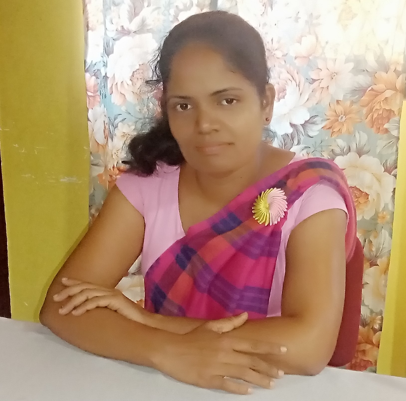 K.M.N.R.කුලතුංග මහත්මිය